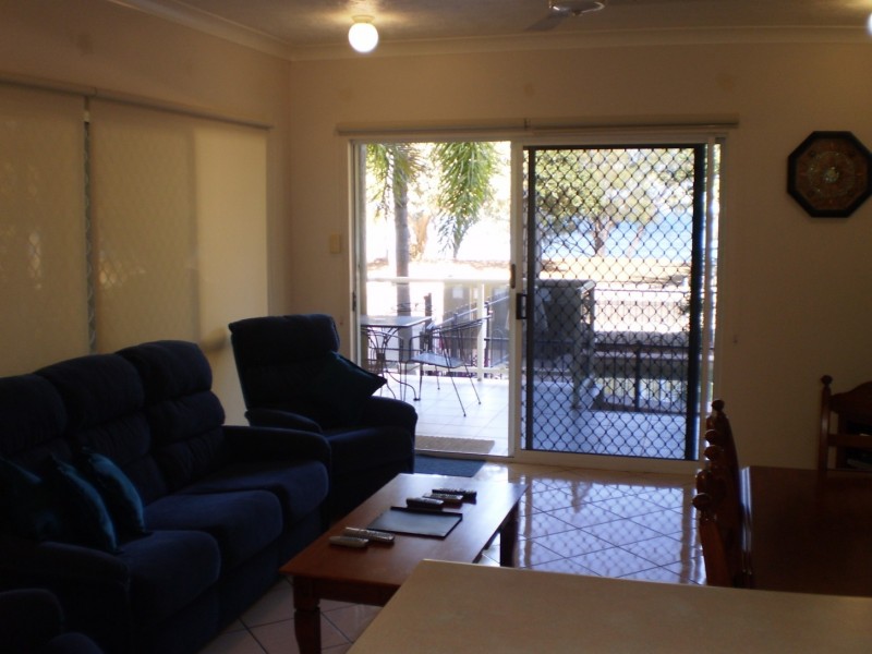 2/38 Marine Parade ARCADIA, Magnetic Island QLD 4819