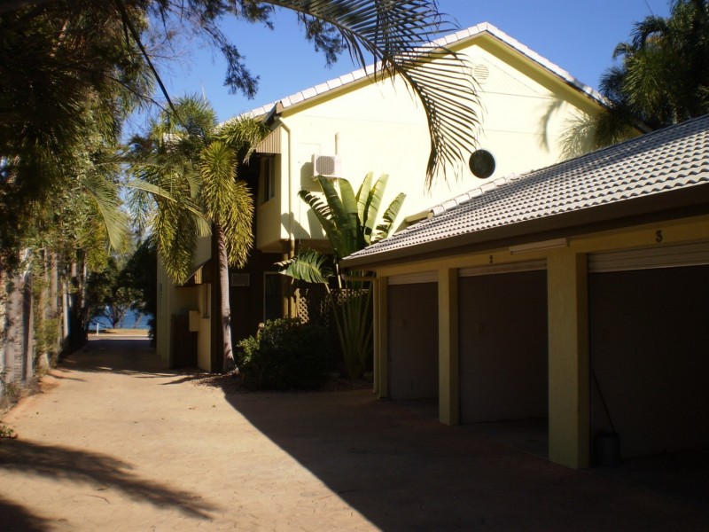 2/38 Marine Parade ARCADIA, Magnetic Island QLD 4819
