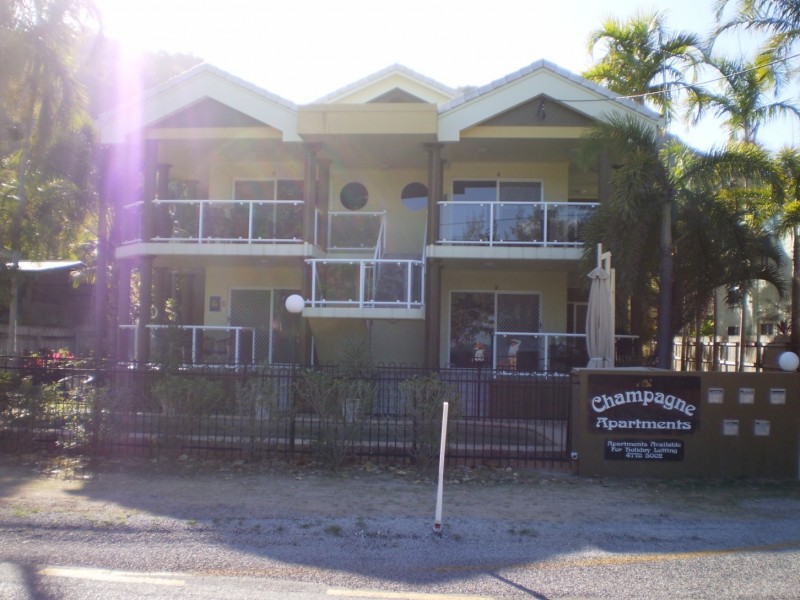 2/38 Marine Parade ARCADIA, Magnetic Island QLD 4819