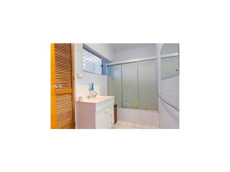 7 Shelley Street, Pallarenda QLD 4810