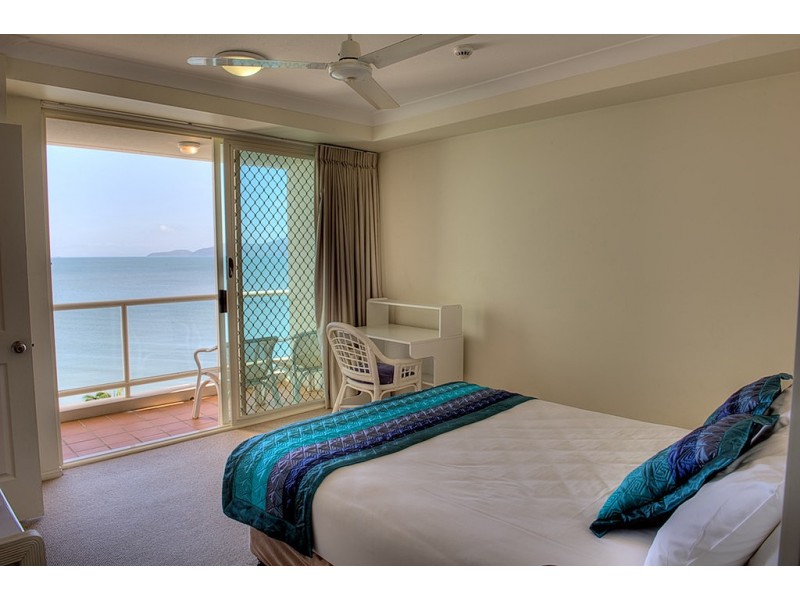 63/7 Mariners Drive, Townsville City QLD 4810