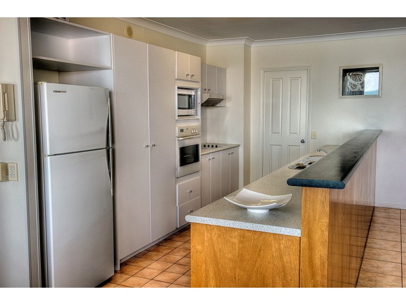 63/7 Mariners Drive, Townsville City QLD 4810