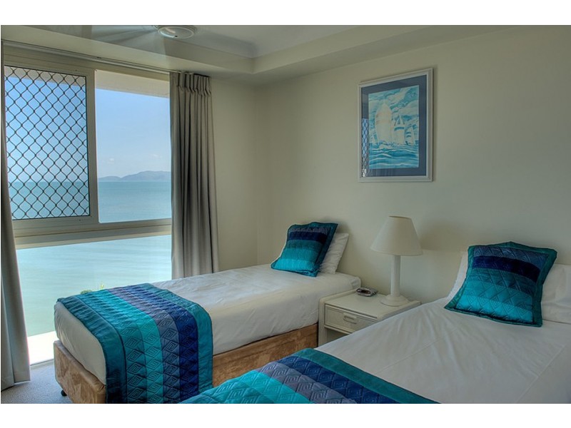 63/7 Mariners Drive, Townsville City QLD 4810