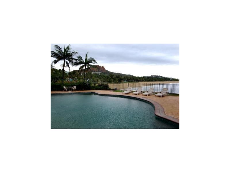 63/7 Mariners Drive, Townsville City QLD 4810