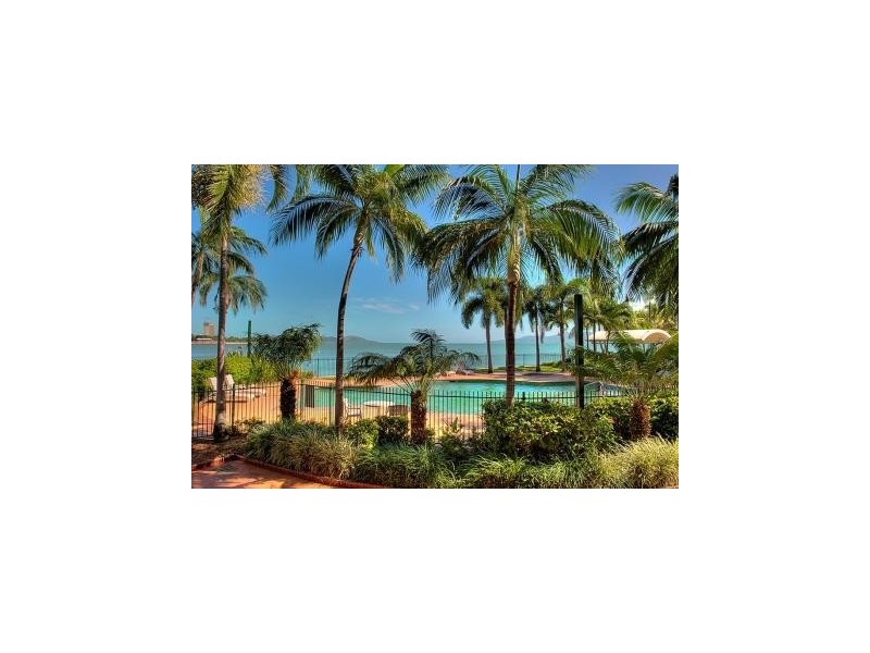 63/7 Mariners Drive, Townsville City QLD 4810