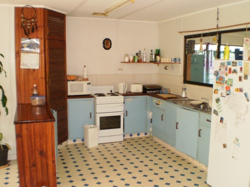 16 Turnbridge Street Nelly Bay, Magnetic Island QLD 4819