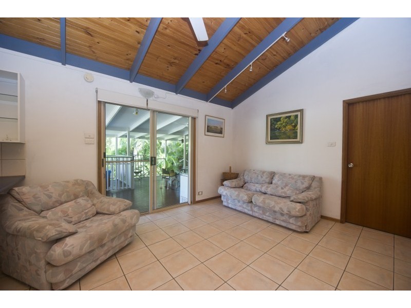 4 Rintoul Court HORSESHOE BAY, Magnetic Island QLD 4819