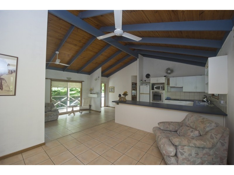 4 Rintoul Court HORSESHOE BAY, Magnetic Island QLD 4819