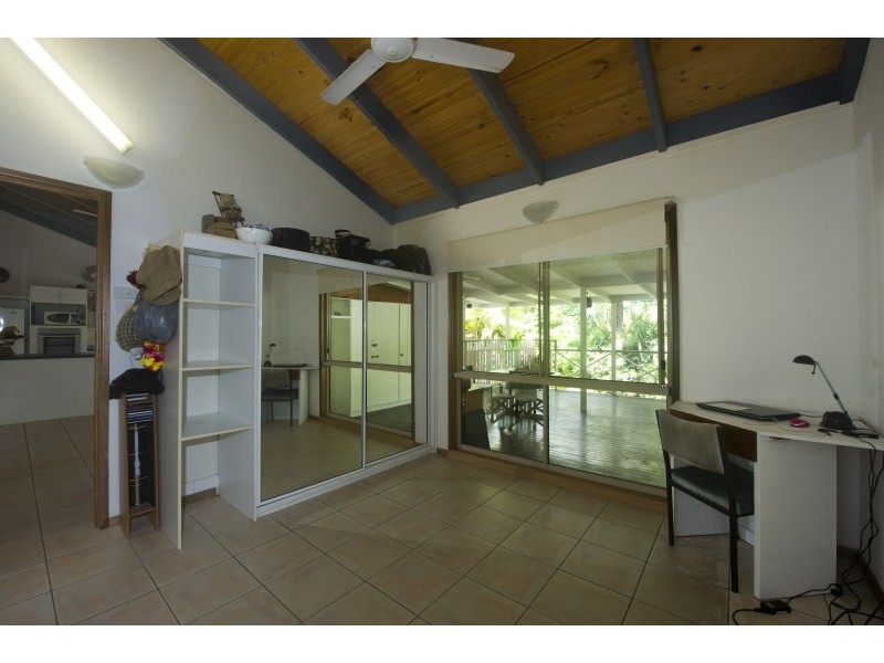 4 Rintoul Court HORSESHOE BAY, Magnetic Island QLD 4819