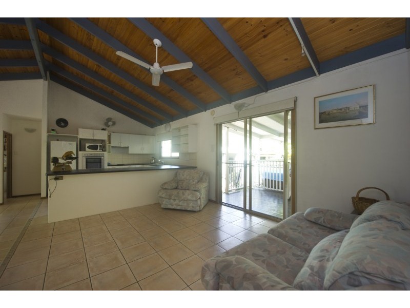 4 Rintoul Court HORSESHOE BAY, Magnetic Island QLD 4819