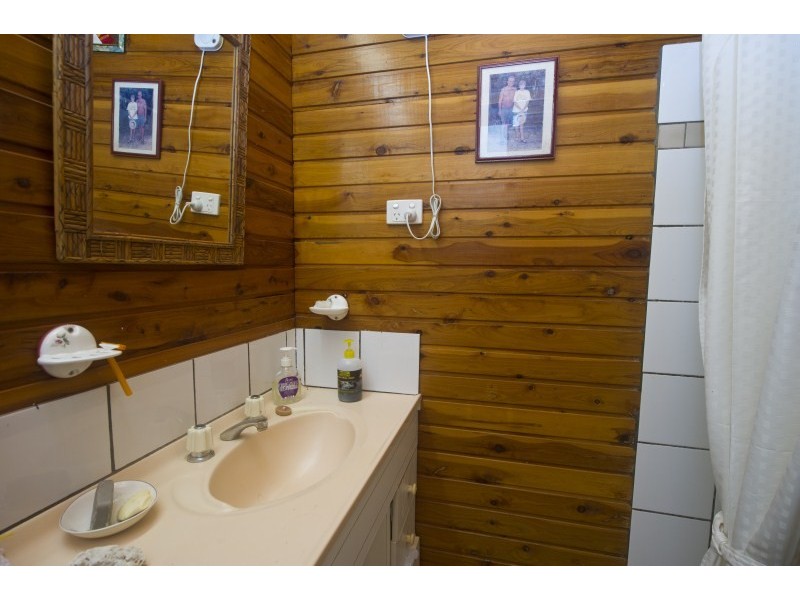 4 Rintoul Court HORSESHOE BAY, Magnetic Island QLD 4819