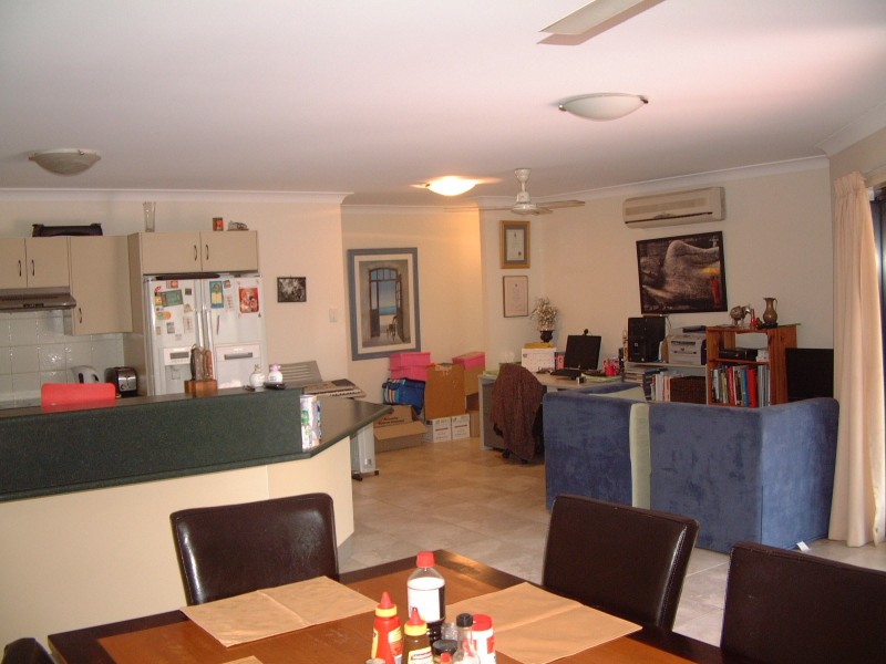 99 Thorn Street, Mount Louisa QLD 4814