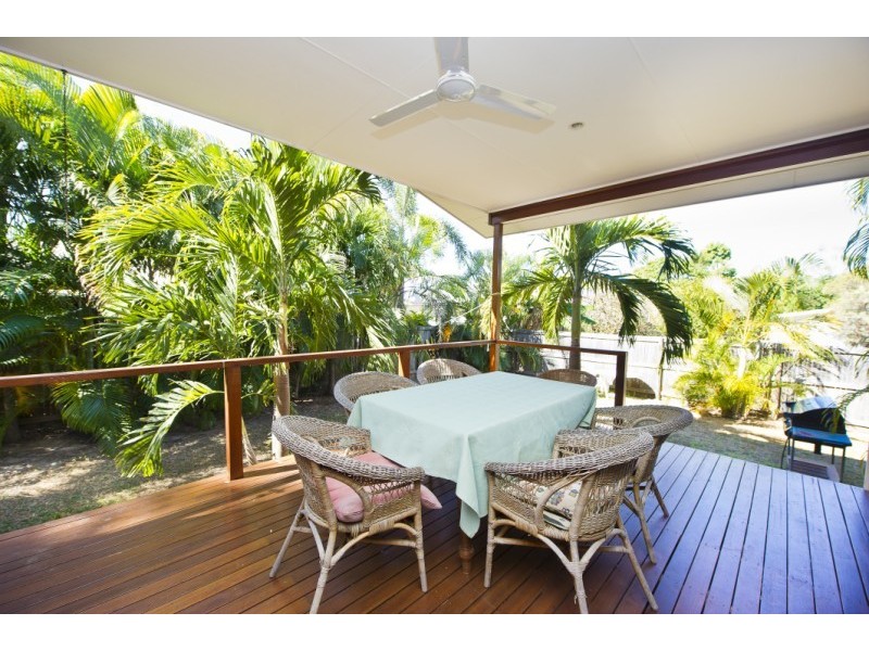 33 Yates Street NELLY BAY, Magnetic Island QLD 4819