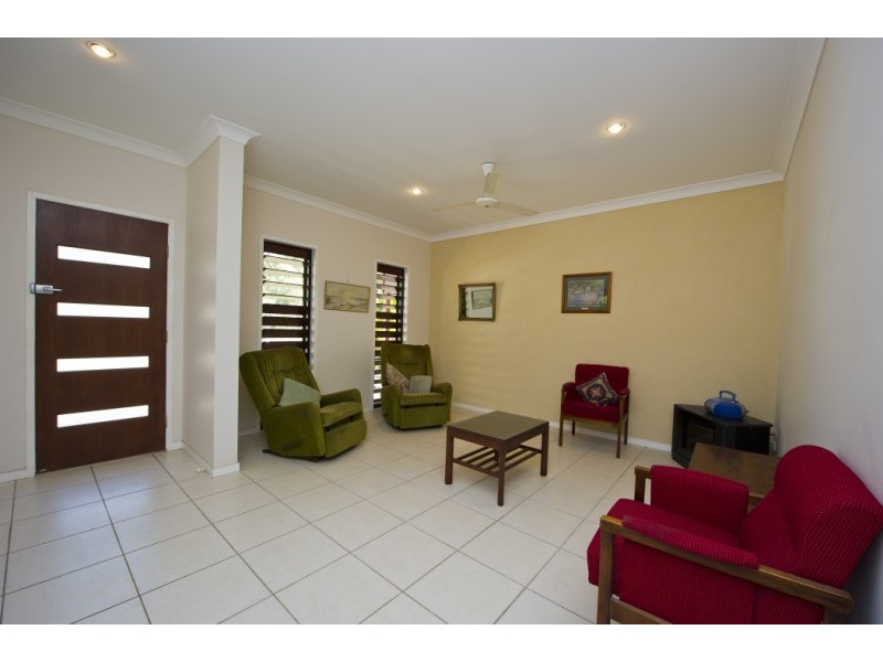 33 Yates Street NELLY BAY, Magnetic Island QLD 4819