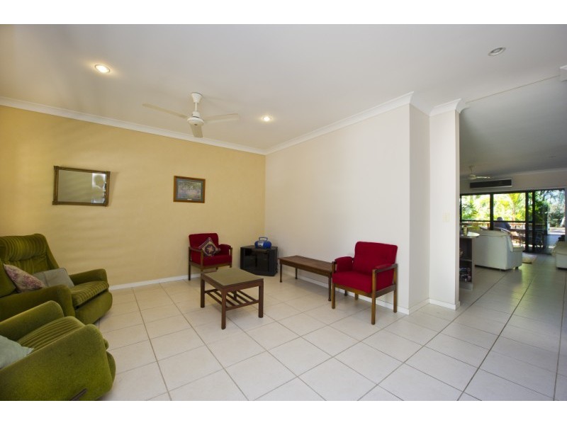 33 Yates Street NELLY BAY, Magnetic Island QLD 4819