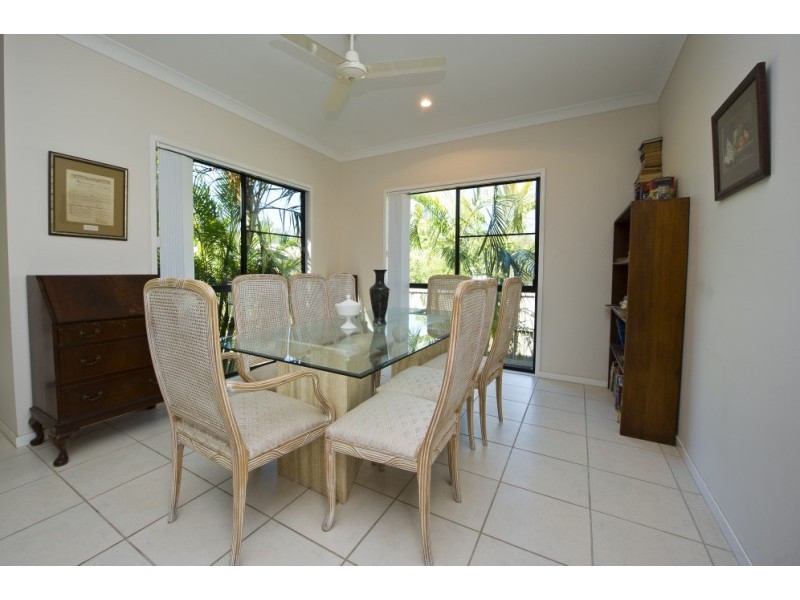 33 Yates Street NELLY BAY, Magnetic Island QLD 4819