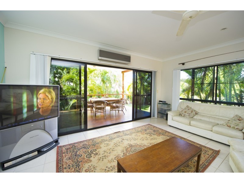 33 Yates Street NELLY BAY, Magnetic Island QLD 4819