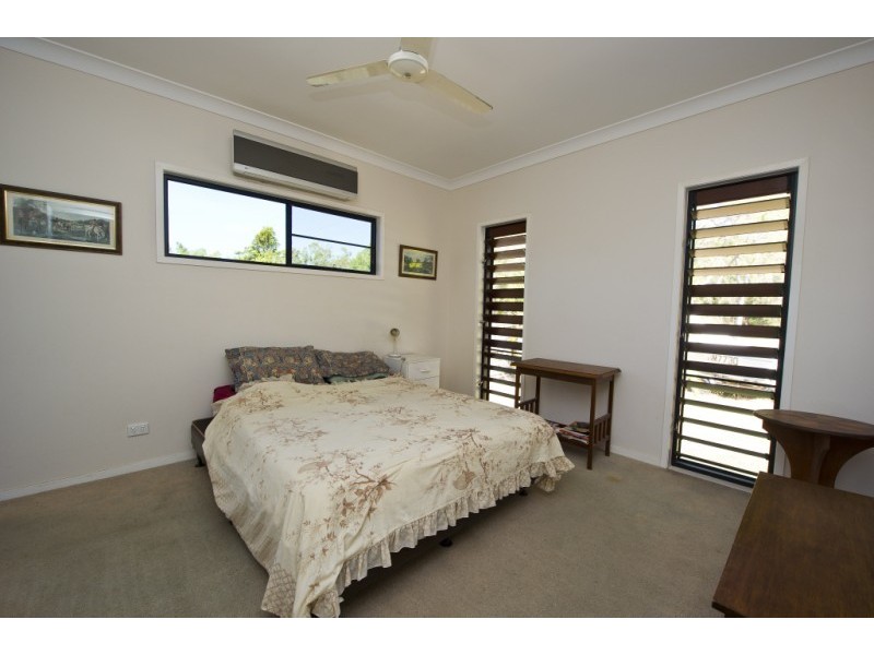 33 Yates Street NELLY BAY, Magnetic Island QLD 4819