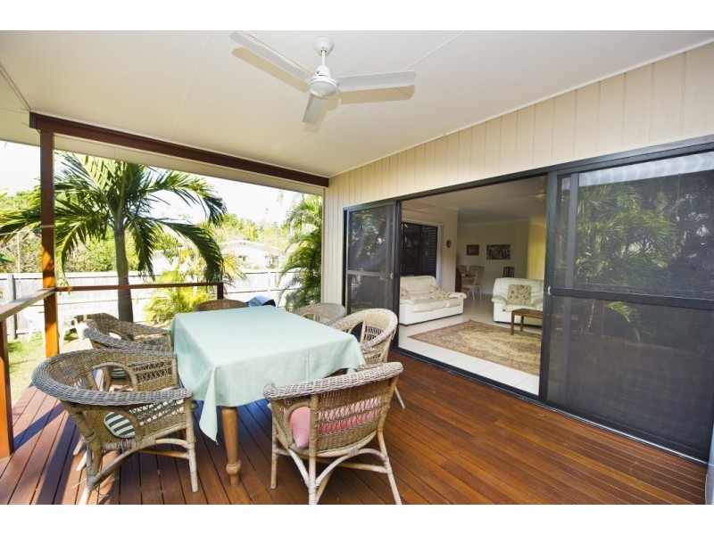 33 Yates Street NELLY BAY, Magnetic Island QLD 4819