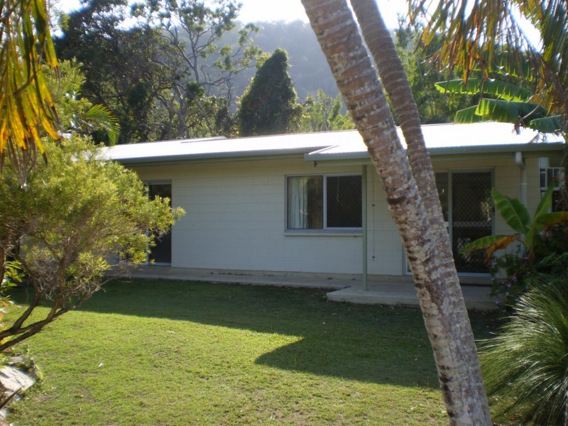 9 Osborn Court Nelly Bay, Magnetic Island QLD 4819