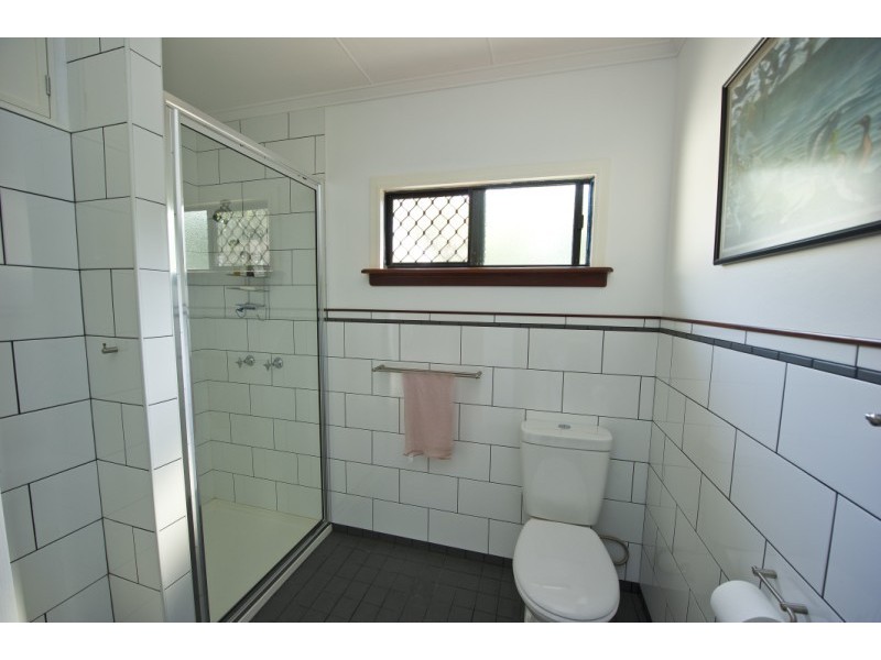 4 Birt Street Picnic Bay, Magnetic Island QLD 4819