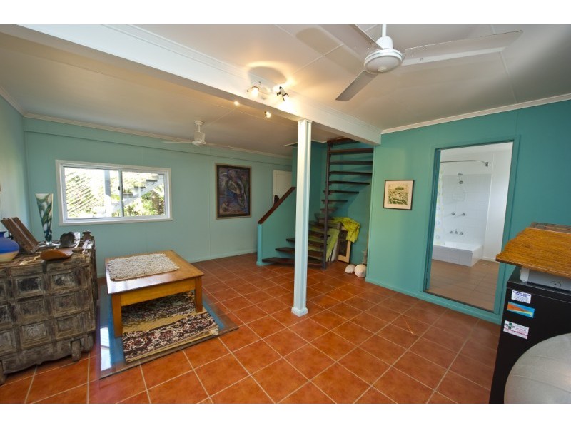 4 Birt Street Picnic Bay, Magnetic Island QLD 4819