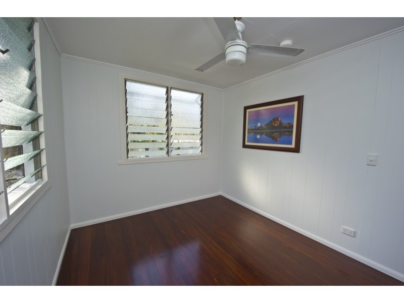 4 Birt Street Picnic Bay, Magnetic Island QLD 4819
