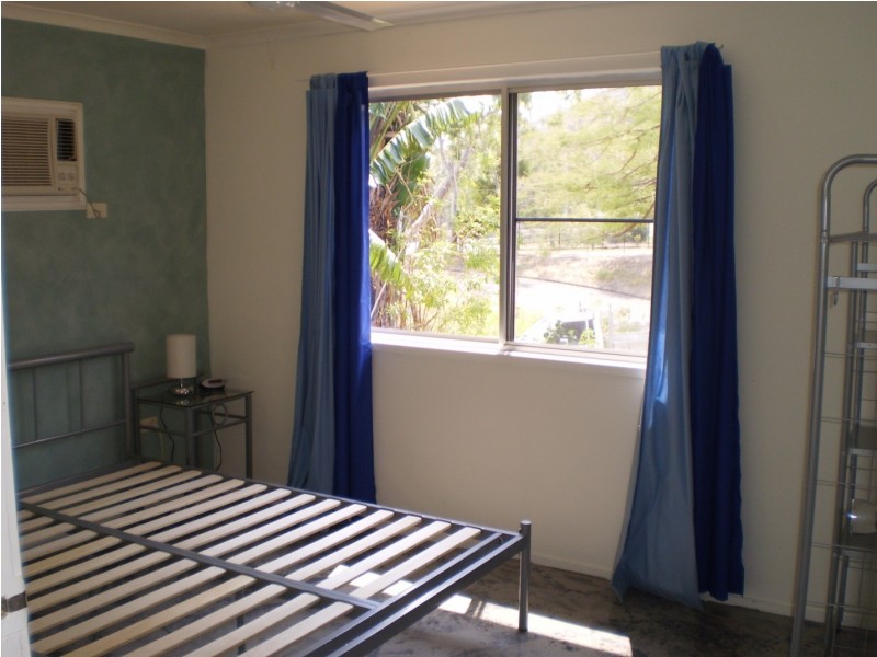 47 Wansfell St Picnic Bay, Magnetic Island QLD 4819