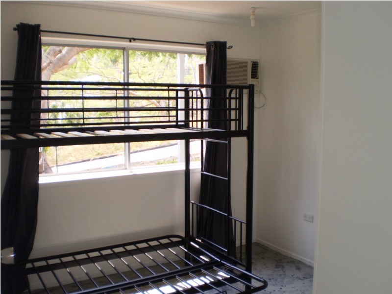 47 Wansfell St Picnic Bay, Magnetic Island QLD 4819