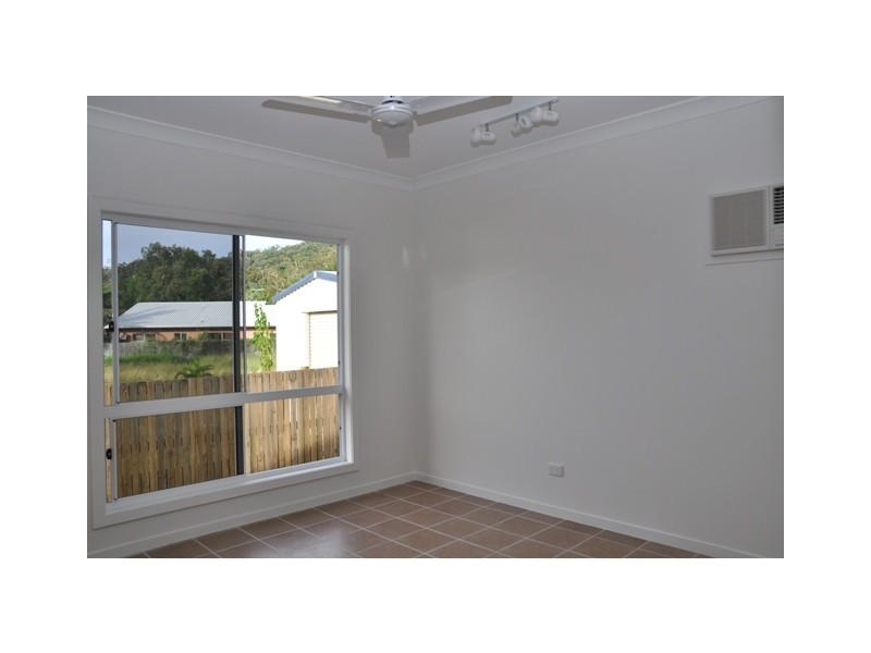 21 Corica Crescent Horseshoe Bay, Magnetic Island QLD 4819