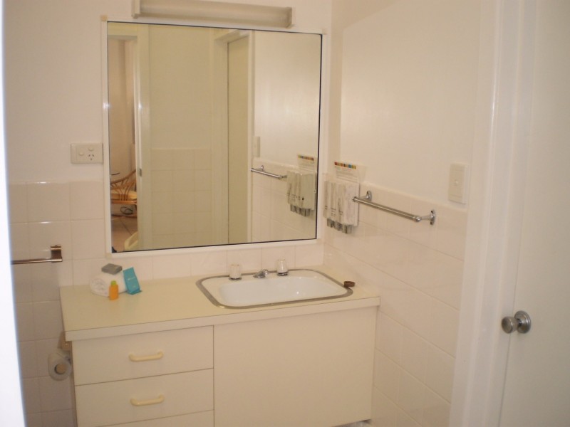 195/61  Mandalay Ave  Nelly Bay, Magnetic Island QLD 4819