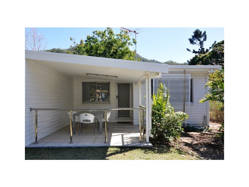 32  Marine Parade  Arcadia, Magnetic Island QLD 4819