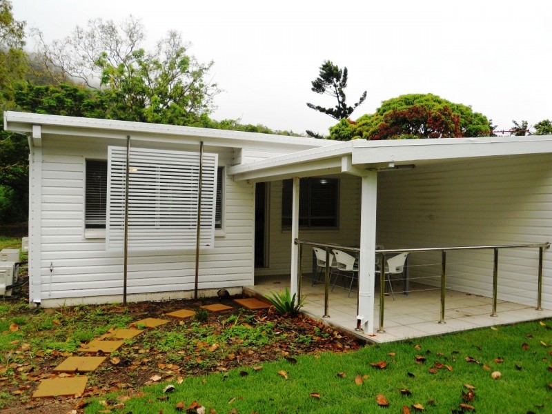 32  Marine Parade  Arcadia, Magnetic Island QLD 4819