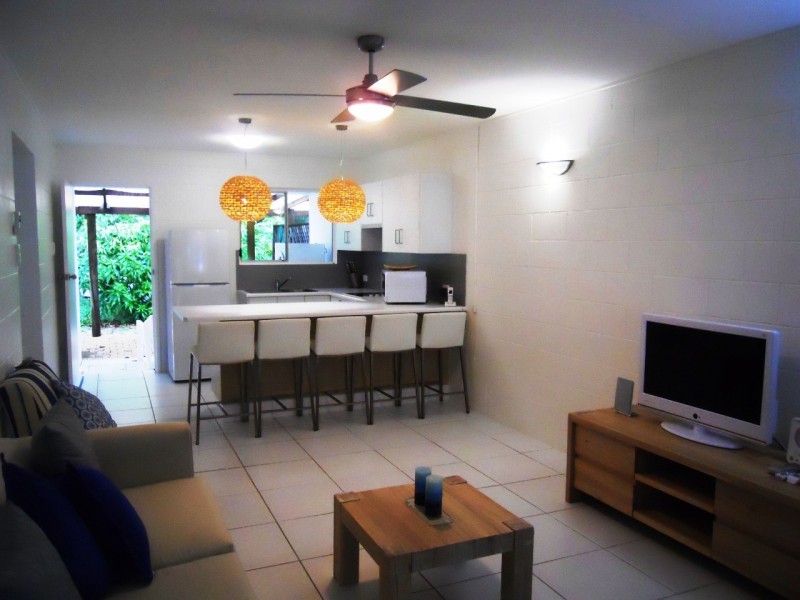 32  Marine Parade  Arcadia, Magnetic Island QLD 4819