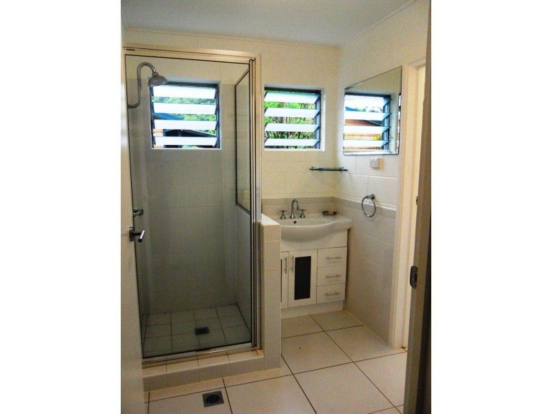 32  Marine Parade  Arcadia, Magnetic Island QLD 4819