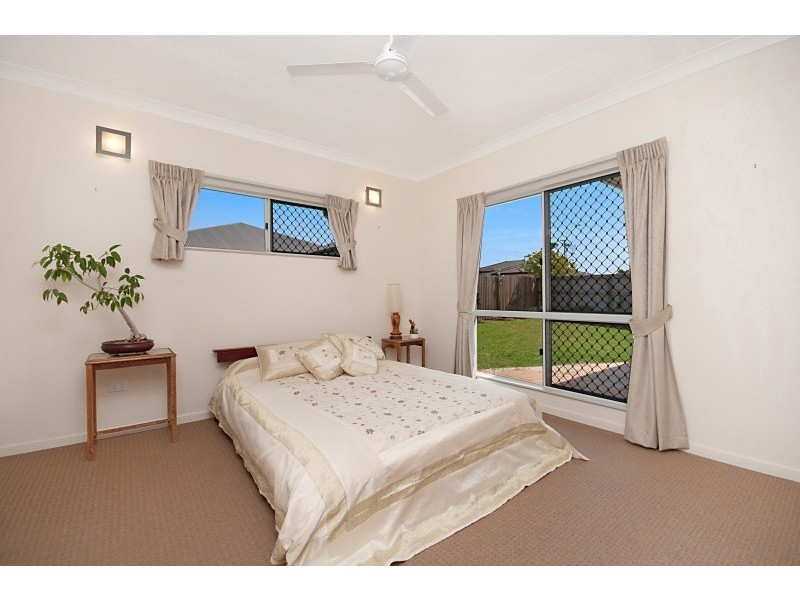 3 Tahlia Circuit, Mount Louisa QLD 4814