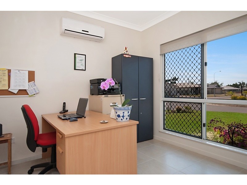 3 Tahlia Circuit, Mount Louisa QLD 4814