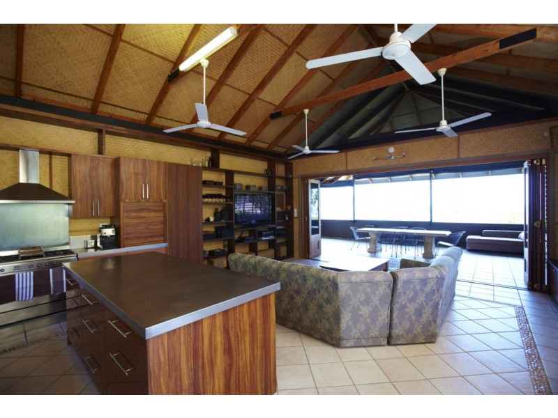 12 Henry Lawson Street HORSESHOE BAY, Magnetic Island QLD 4819