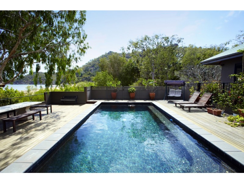 12 Henry Lawson Street HORSESHOE BAY, Magnetic Island QLD 4819