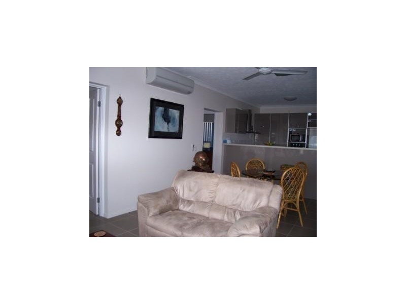 69/42  Warburton Street, North Ward QLD 4810