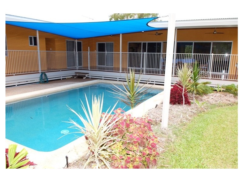 12 Bayside Court  HORSESHOE BAY, Magnetic Island QLD 4819