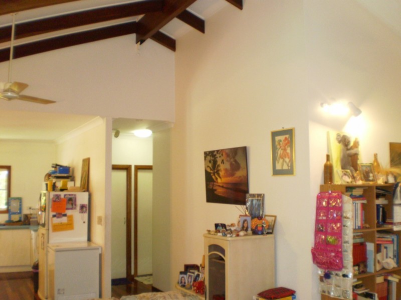 25 Yates Street  Nelly Bay, Magnetic Island QLD 4819