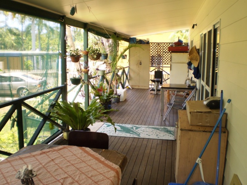 25 Yates Street  Nelly Bay, Magnetic Island QLD 4819