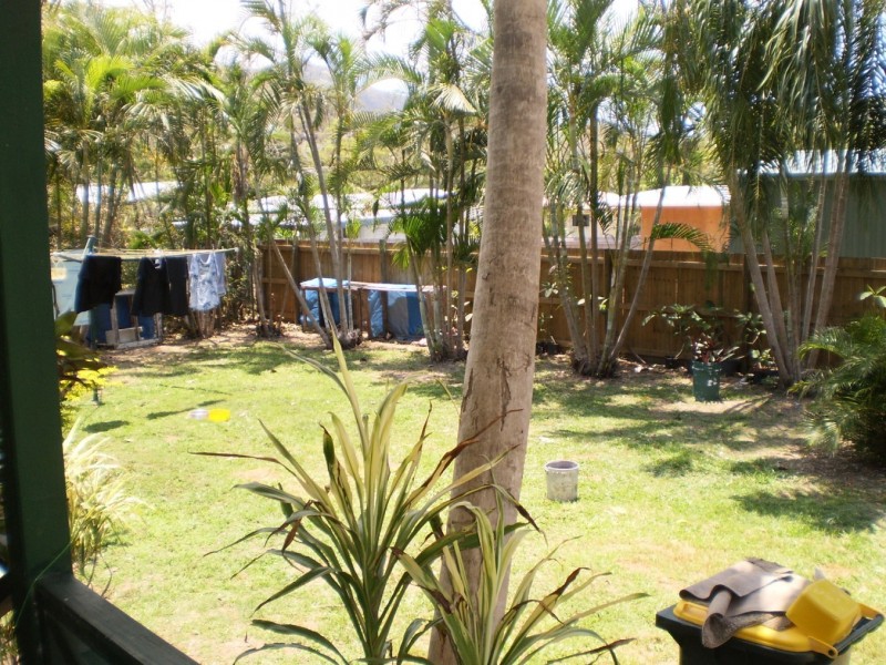 25 Yates Street  Nelly Bay, Magnetic Island QLD 4819