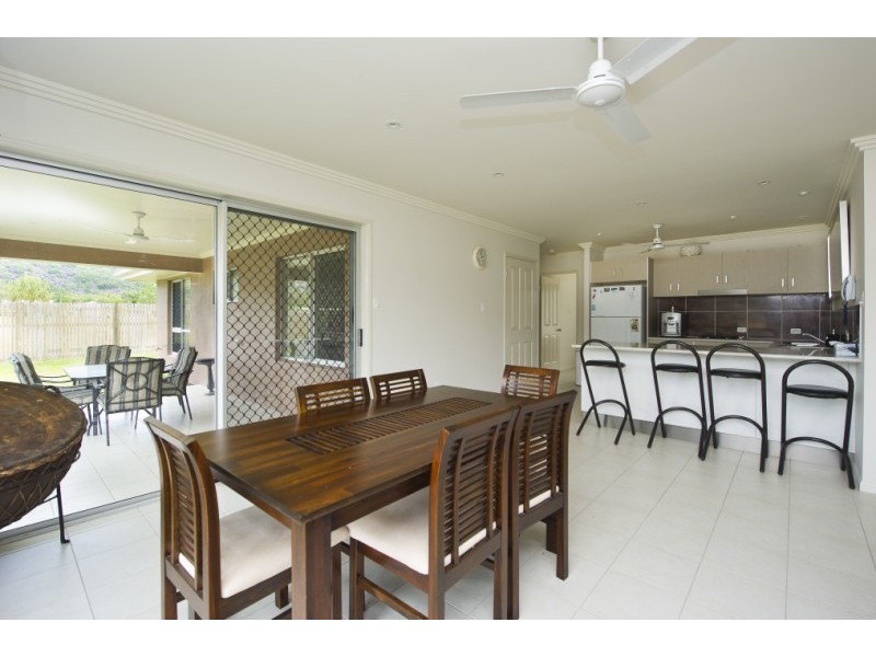 11 Pandanus Drive  Horseshoe Bay, Magnetic Island QLD 4819