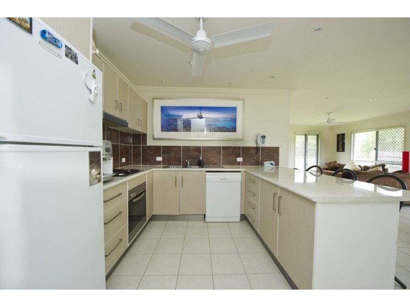 11 Pandanus Drive  Horseshoe Bay, Magnetic Island QLD 4819