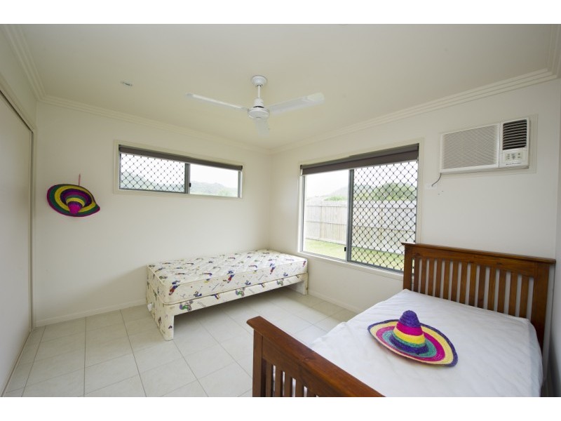 11 Pandanus Drive  Horseshoe Bay, Magnetic Island QLD 4819