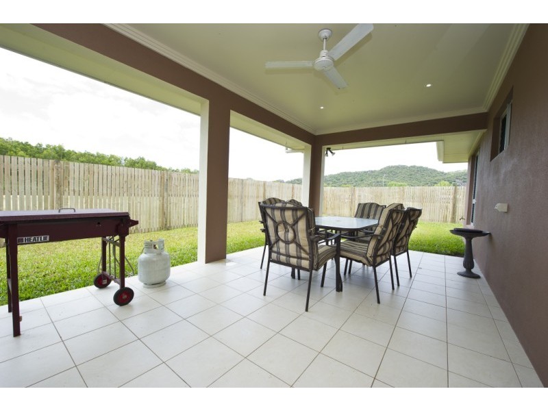 11 Pandanus Drive  Horseshoe Bay, Magnetic Island QLD 4819