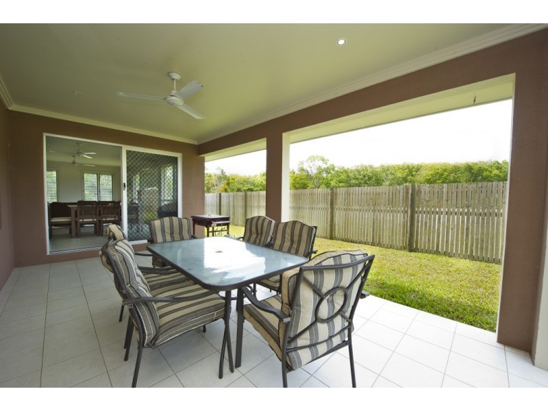 11 Pandanus Drive  Horseshoe Bay, Magnetic Island QLD 4819