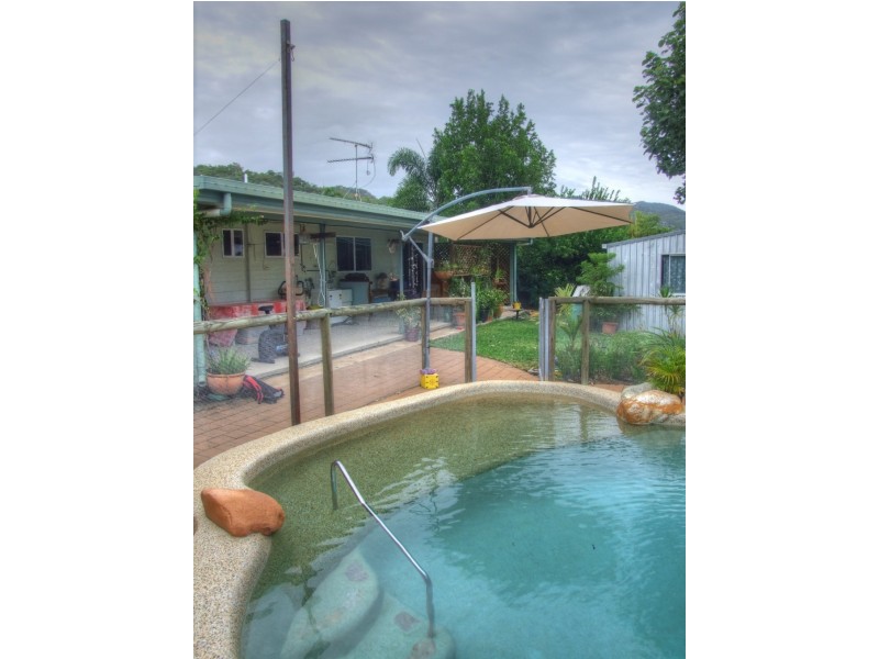 4 Bay Vista Court Horseshoe Bay, Magnetic Island QLD 4819
